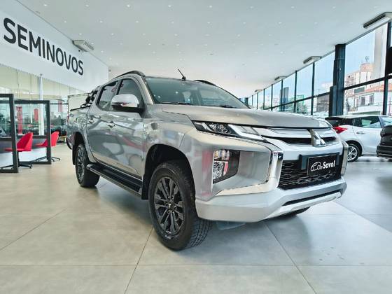 MITSUBISHI L200 TRITON 2.4 16V TURBO DIESEL SPORT HPE CD 4P 4X4 AUTOMÁTICO